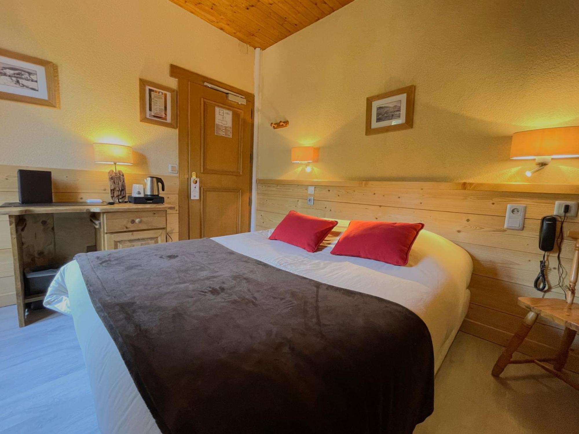 Logis Hotel&Spa Beau-Site Saint-Jean-de-Sixt Exterior foto