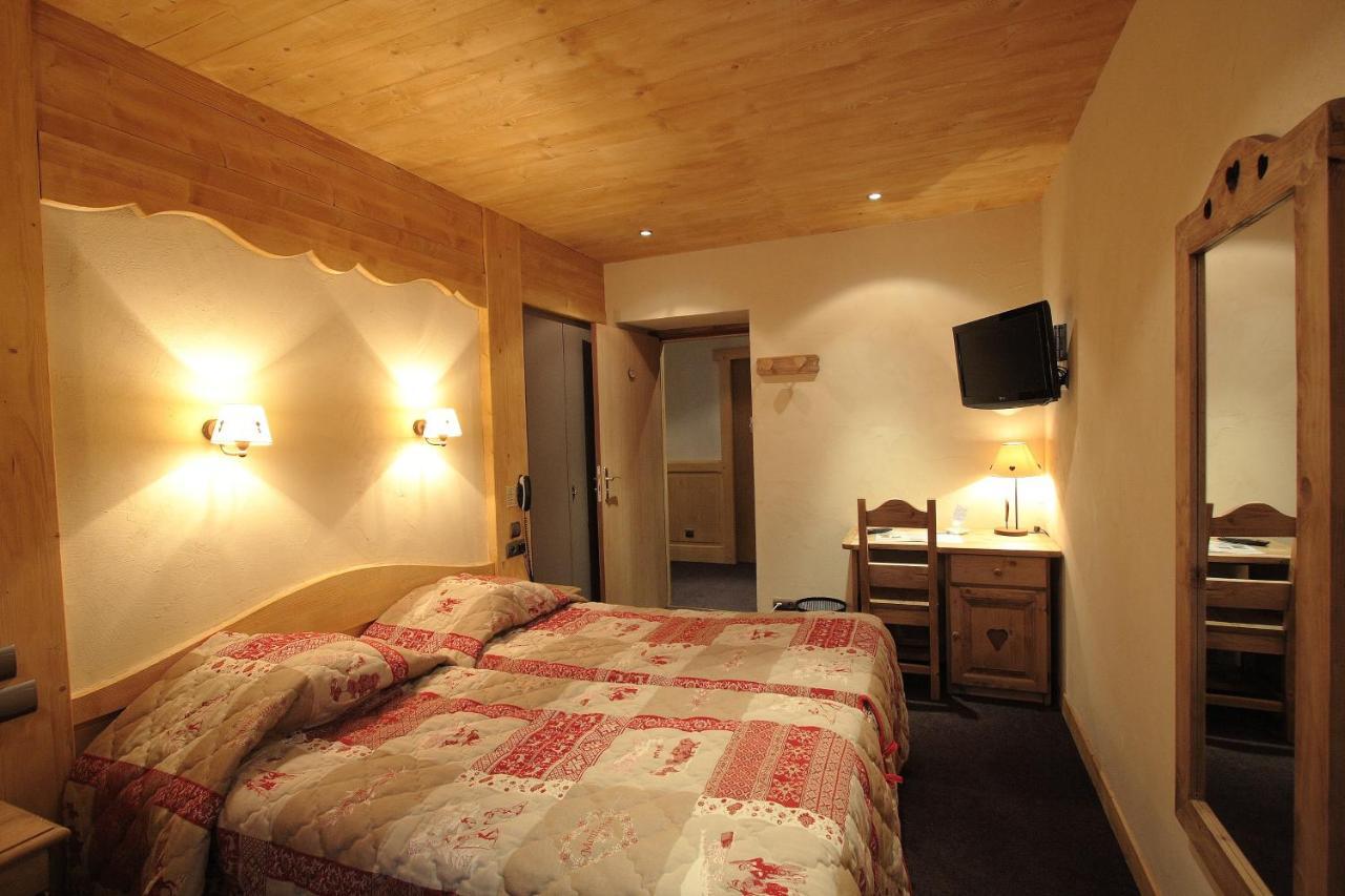 Logis Hotel&Spa Beau-Site Saint-Jean-de-Sixt Zimmer foto